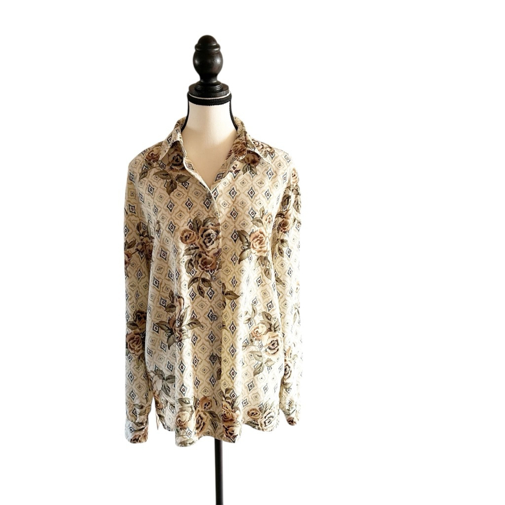 Retro 80’s Alia Beige Floral Print Button Down Shirt Coastal Cowgirl Neutral